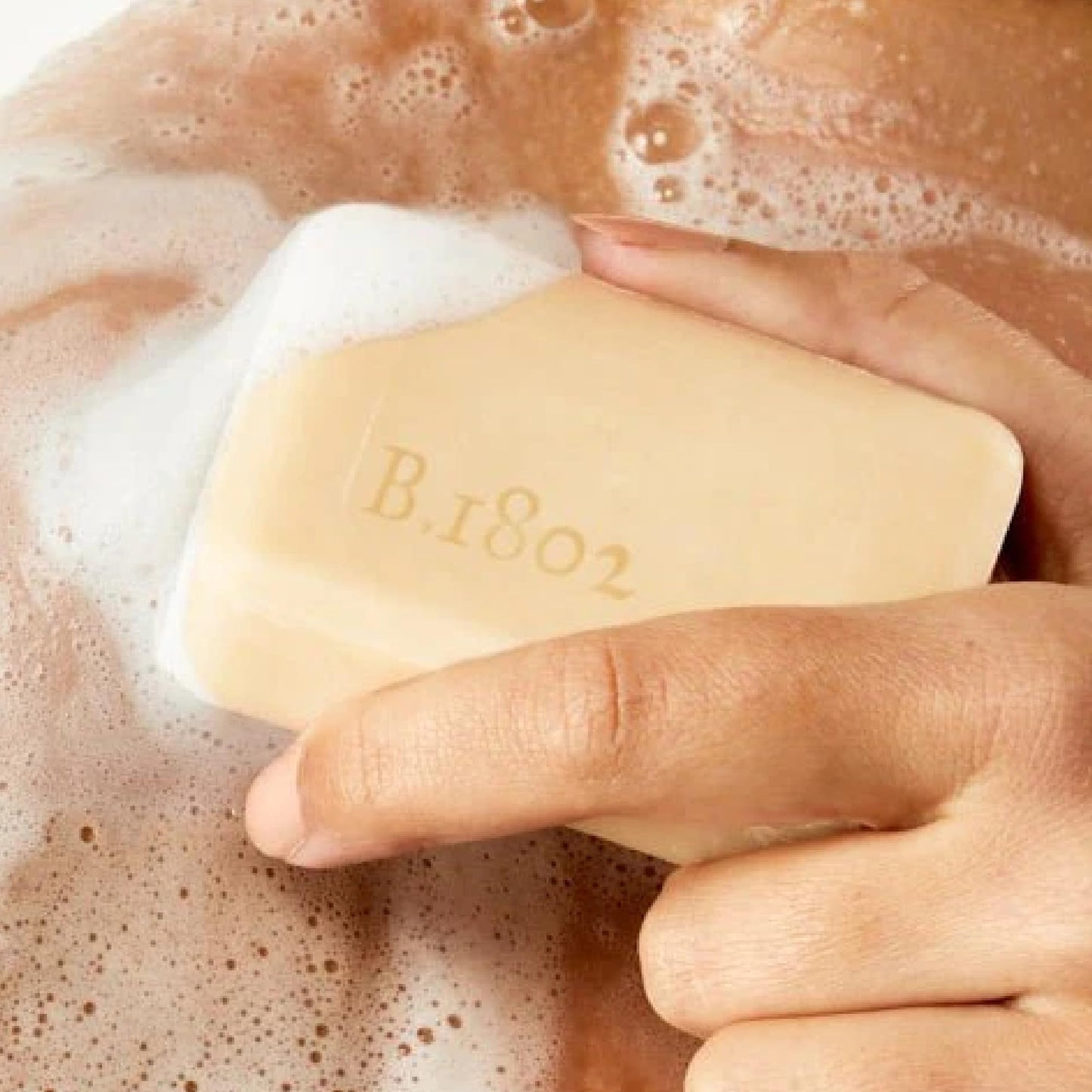 Beekman 1802 Goat Milk Soap – Moisturizing Hand & Body Soap Bar with Shea Butter & Botanical Oils, Triple-Milled, Non-Drying, Made for Sensitive Skin, Vanilla Absolute 9 oz